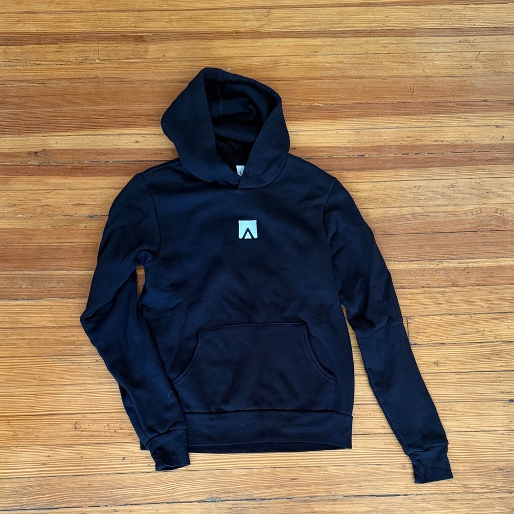 NWOT Discover Boating Hoodie